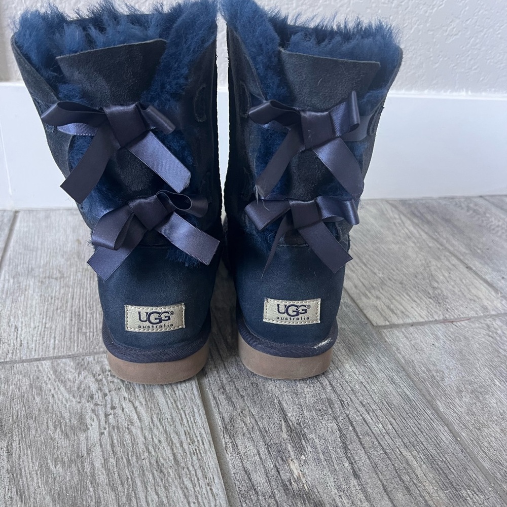 UGG Navy Suede Bailey Bow Short Boot